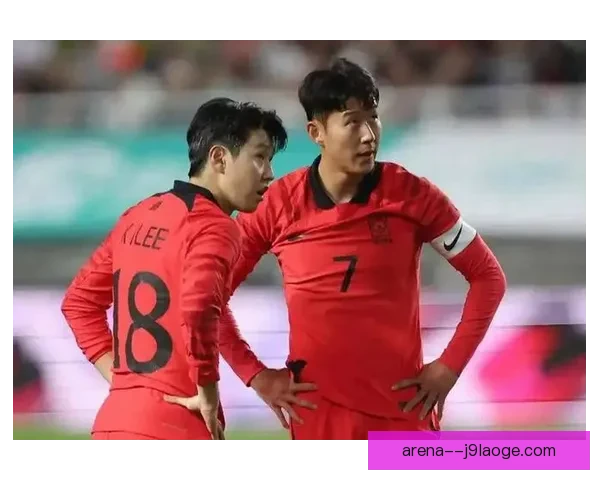 孙兴慜携手韩国明星球员在首尔举行亚洲最大足球友谊赛精彩亮相